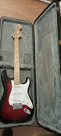 Fender  Stratocaster squier