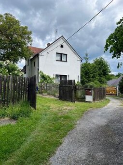 Rodinný dům Kuňejovice 278 m2 - 1