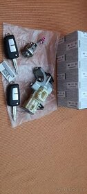 Prodám set spínací skříňka a zámek do dveří - 1