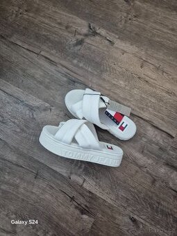 Pantofle Tommy jeans velikost 38
