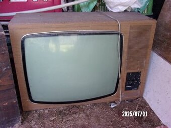 Prodáme funkční černobílou televizi