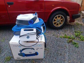Automatický bazénový vysavač Dolphin S200