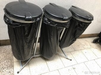 Stojan pro 3 odpadkové pytle 120 l, skládací
