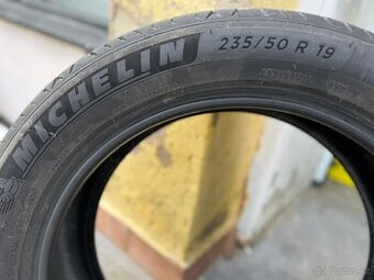 Pneumatiky Michelin Primacy 4