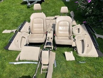 Škoda Superb II interiér sedačky krém kůže