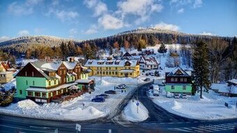 BRIGÁDA - číšník, servírka