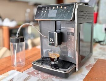 Kávovar Saeco Gran Aroma SM6580/10 – TOP stav