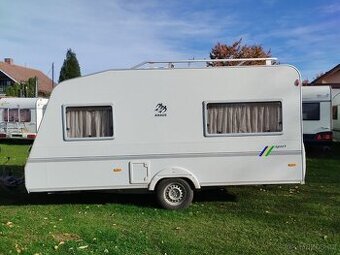 KNAUS SPORT 420QD č.734 pro 4. Stan. 1200 kg. R 2003