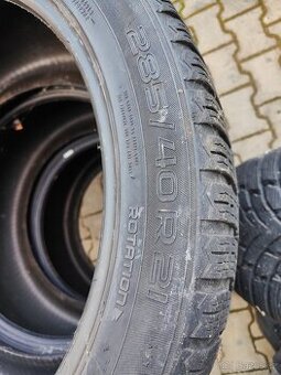 Sada zimních pneu Audi Q7 285/40 R21