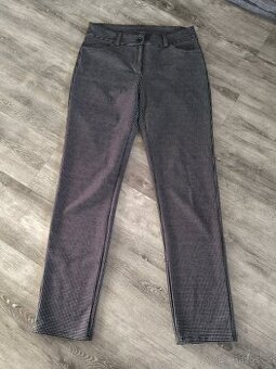 Dámské kalhoty vel. M