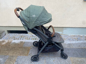 skládací kočárek Joie Parcel Signature