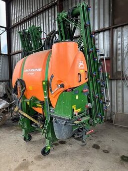 nesený postřikovač AMAZONE UF 1201 (2021)