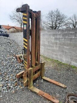 Prodám věž - zdviž za traktor do 3. bodu