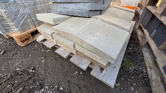 CS beton - CS BLOK plotová stříška štípaná 40 cm