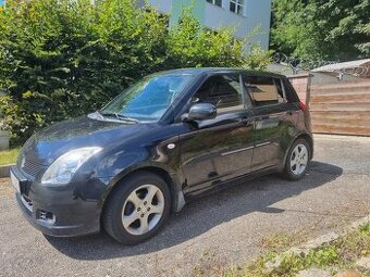 Swift 1.3 GL 5dveří  4x4