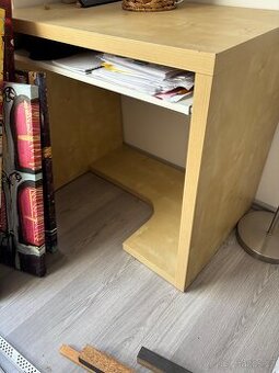 Psací stůl ikea