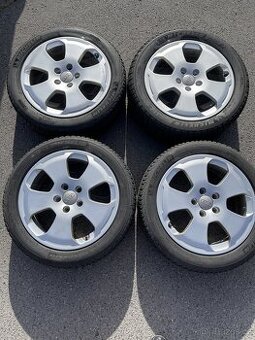 Orig. Al. Audi 6j x 17 s M+S pneu