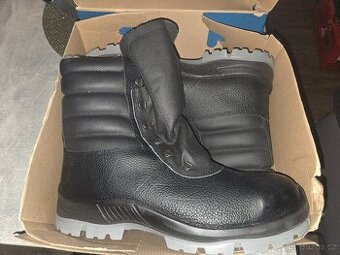 Prodám pracovní boty