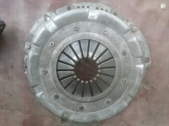 Víko spojky AVIA A21, A31 TURBO, Praga UV-80 s motorem AVIA