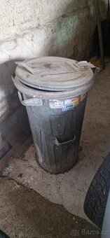 Prodam pozinkovanou popelnici. Cena 200