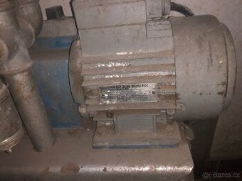 Dojící zařízení