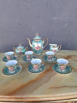 Starožitný porcelánový servis s průsvitkou gejši