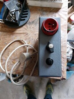 Retro regulátor výkonu / regulátor otáček 220 V