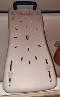 Sedátko na vanu pro seniory