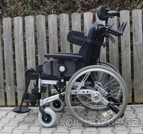 119-Polohovací invalidní vozík Solero.