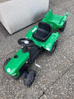 Šlapací traktor
