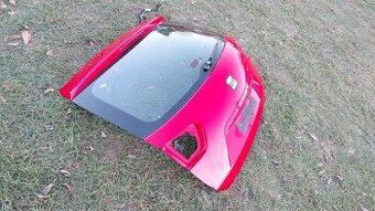 SEAT IBIZA COMBI – DVEŘE KUFRU ČERVENÉ