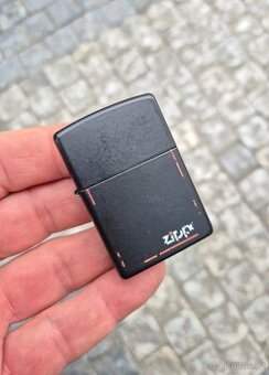 benzínový zapalovač Zippo, Made in U.S.A.