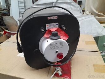 Elektrický bojler 15L