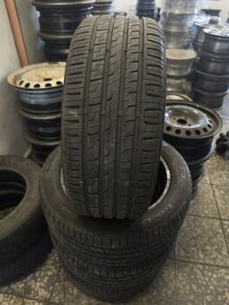 Zánovní pneu Barum Bravuris 205/50 R16