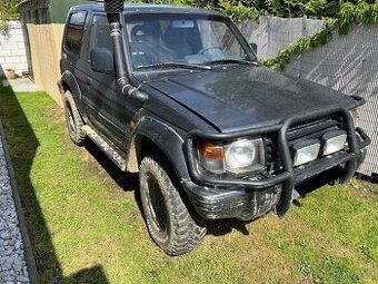 Mitsubishi Pajero 2.5td