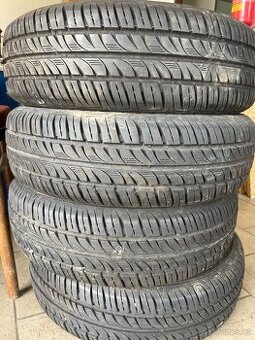 Letní pneu 175/65/15 Semperit 7mm