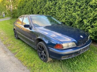 Bmw e39 528i