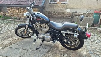 Harley davidson sportster 883