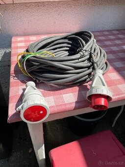 Prodlužovací kabel