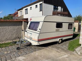 Karavan Burstner Club