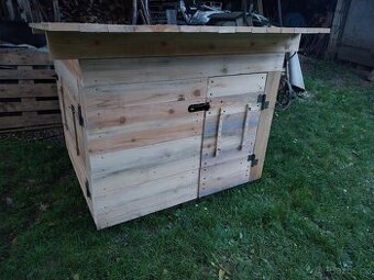 Odchovna malé drůbeže, nebo kurník
