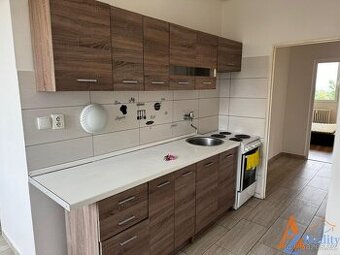 Nabízíme pronájem bytové jednotky 3+1, v ulici Kyjická 4650,