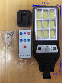 LED venkovní solární světla s PIR