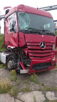 Mercedes Benz Actros 1842