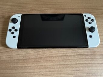 Nintendo Switch OLED + Hori Split Pad Pro + 8BitDo Pro 2
