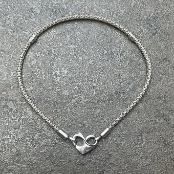 novy pandora naramek