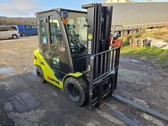 Manipulační vozík VZV CLARK 3.5t LPG