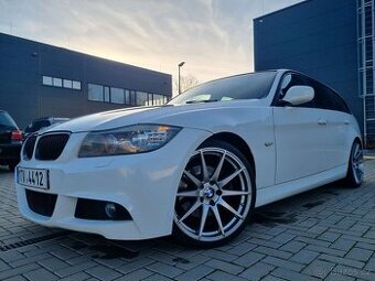 BMW E91 325D LCI 150kW Manual Tovární M Paket