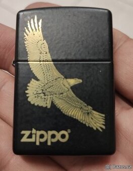 Zippo 26320 Zippo Eagle s povrchem Black Matte 👍👍👍