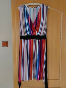 Barevné šaty